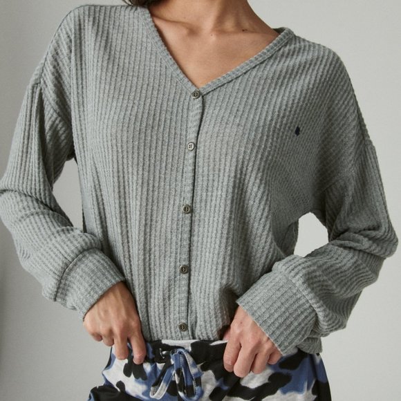 Lucky Brand Button Up Pullover Camo Sleep Set / NWT / Size M - Picture 3 of 11